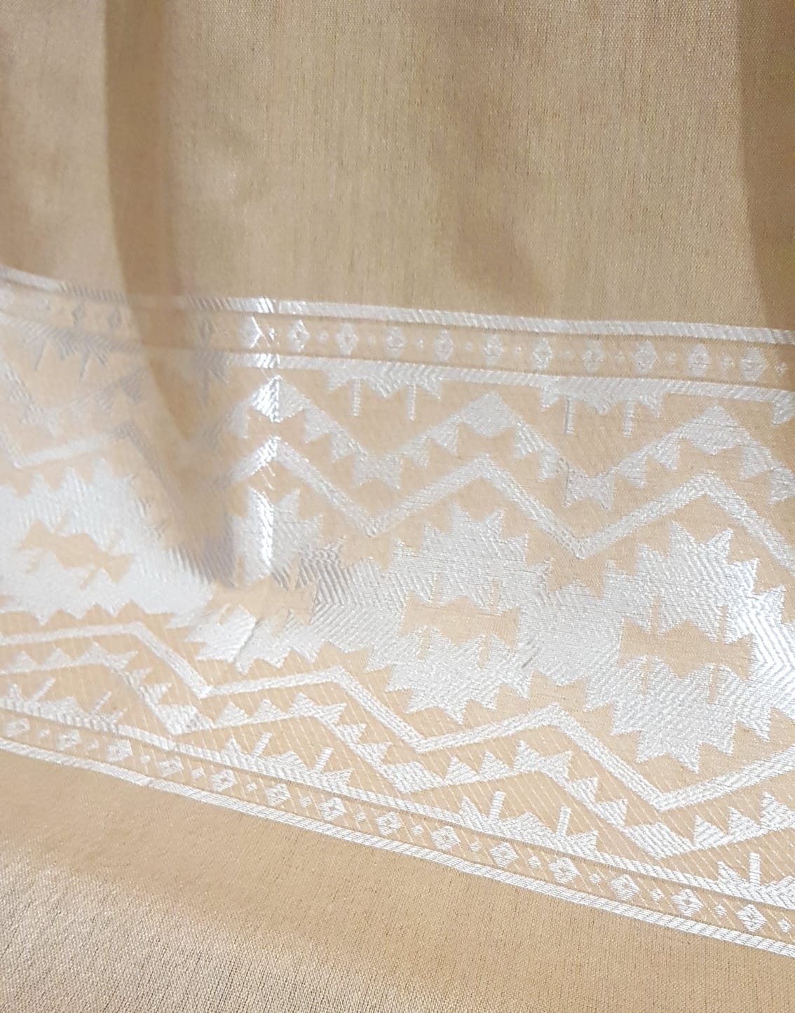 Jacquard Border Stole