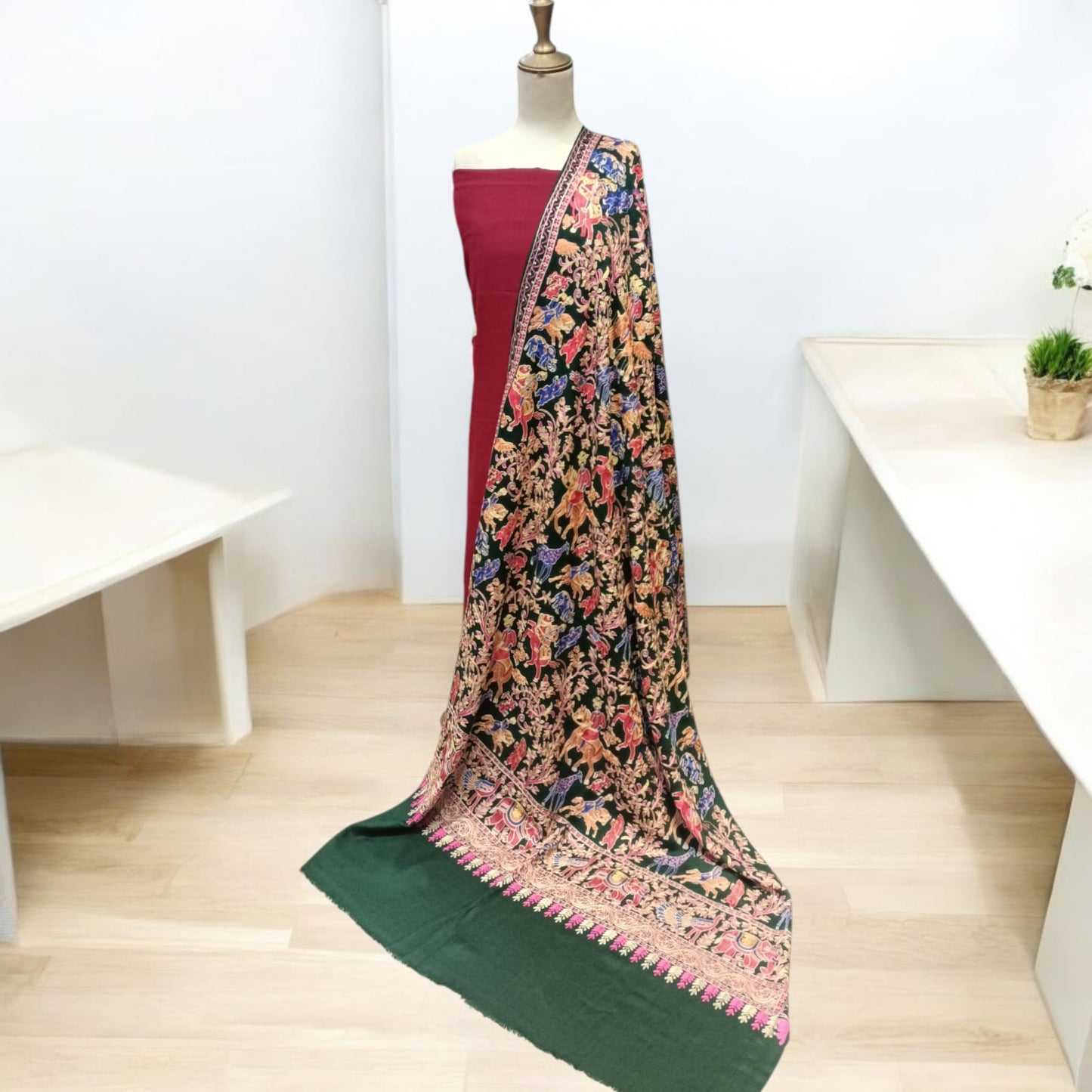 Shikargah Embroiderd Pashmina