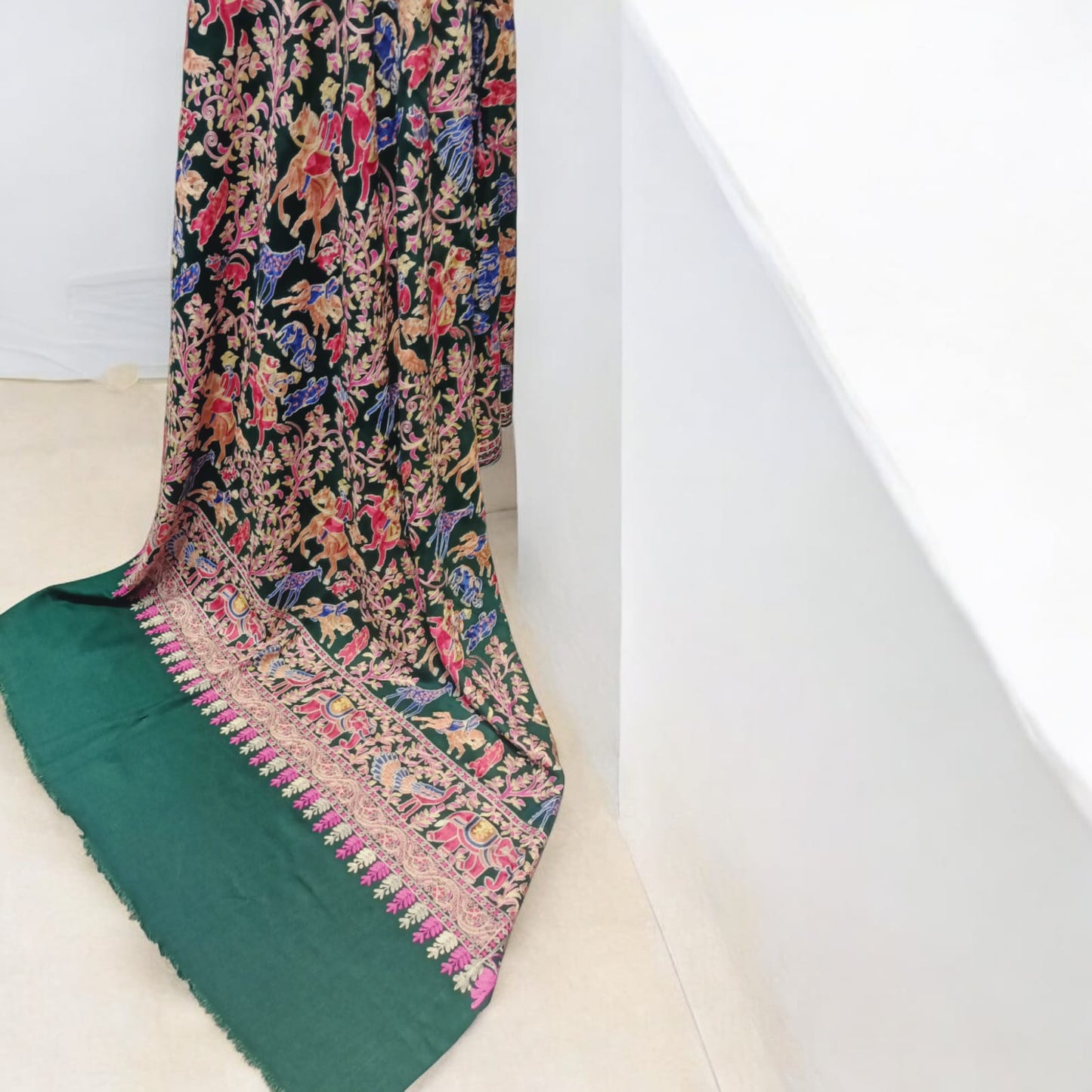 Shikargah Embroiderd Pashmina